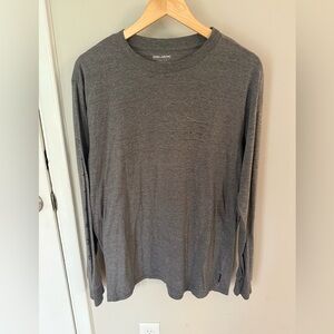 Men’s long sleeve shirt
